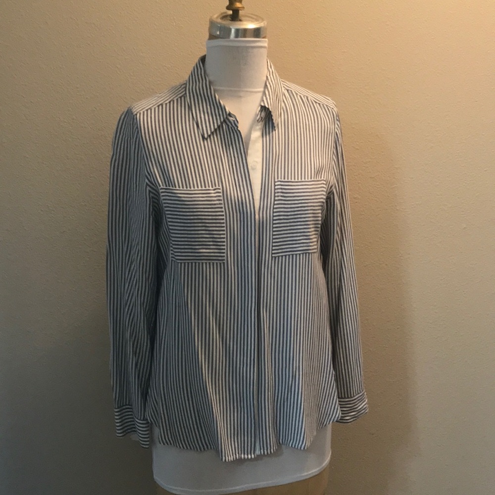 Classic lightweight striped button-down shirt